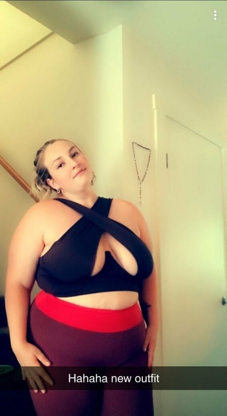 thickmilkymommy actriz atractiva archivo