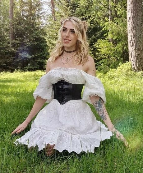 Luisamuskelmensch modelo bonita galerías