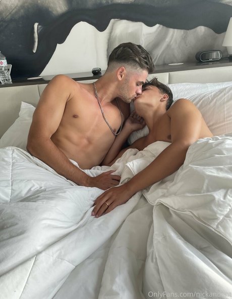 nerd de tetas grandes onlyfans pornografico de alta calidad recopilación