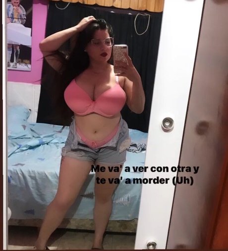 Estefania Rodriguez actriz desnuda galerías