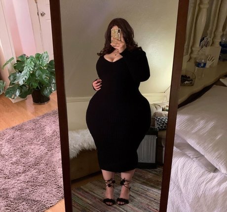 SoftestPear nudes model archive