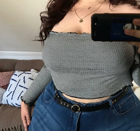 SoftestPear model erotic galleries