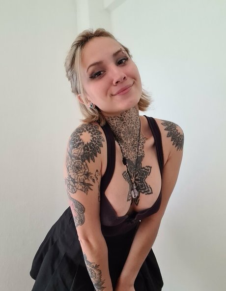 luzzchan estrella porno gratis foto