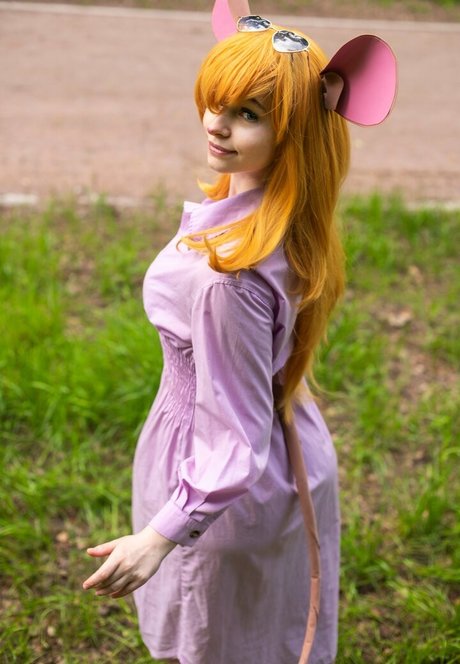 Oleviia cyber bonita estrella porno imagen