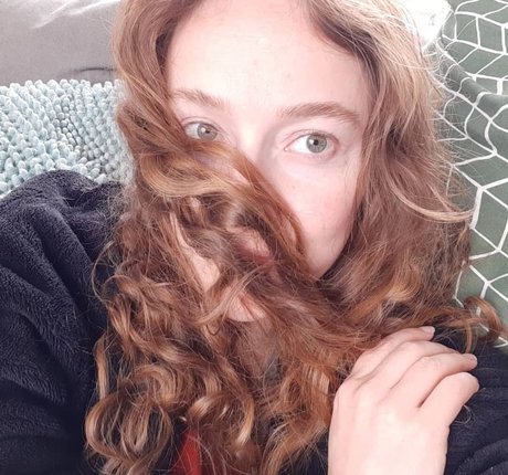 Zimra Geurts nude model images