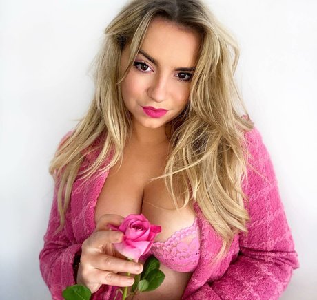 Sensi Lowe modèle nu img