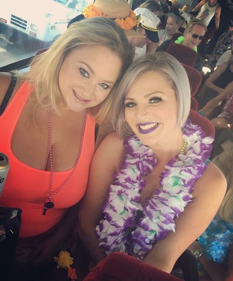 BlondiePomie modèle hd images