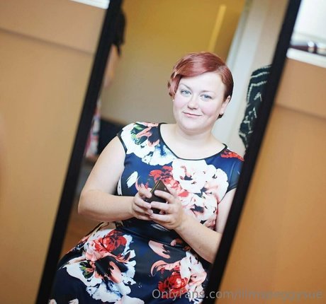 lilmspeggysue buen modelo fotos