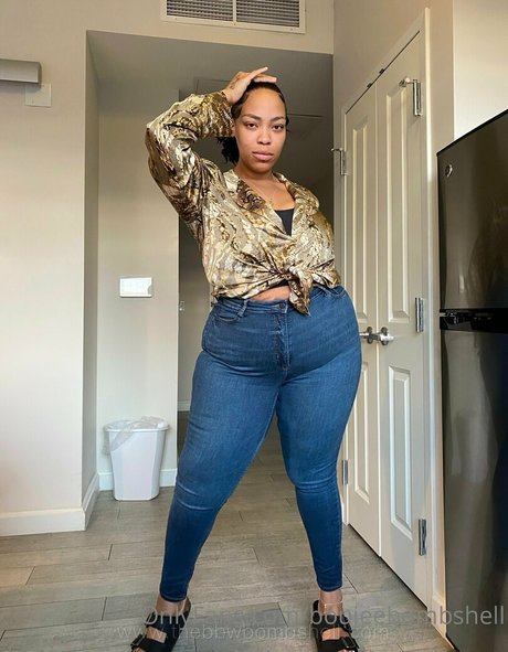 boujeebombshell model free photos