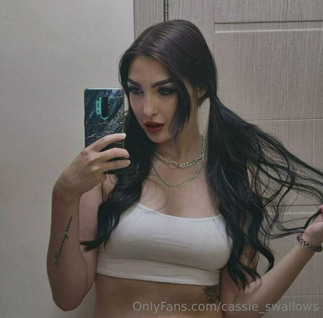 cassie swallows free actress galleries