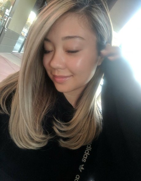 Diana Tarinova modèle chaud images