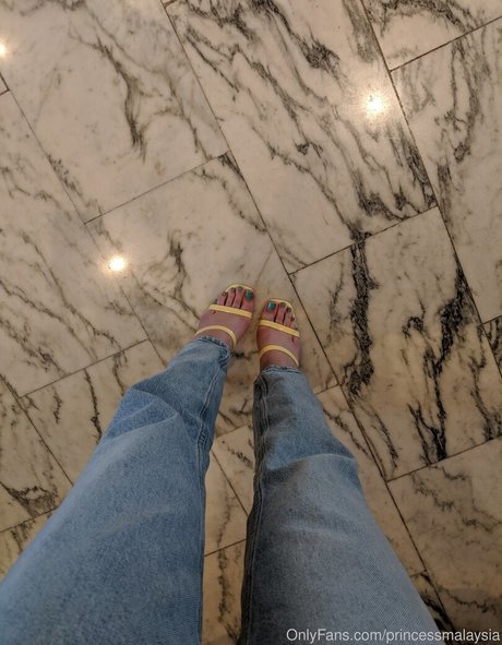 Diana Tarinova estrella del arte imágenes