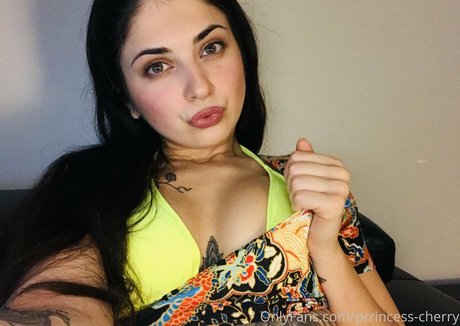 prrincess cherry étoile érotique des photos