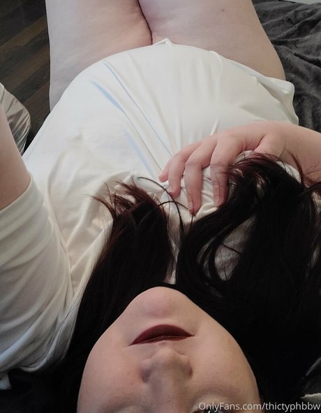 thictyphbbw actrice des photos