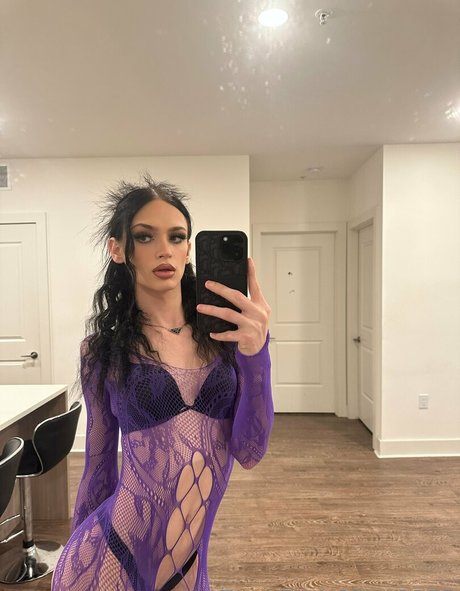 stassieuncensored estrella caliente fotos