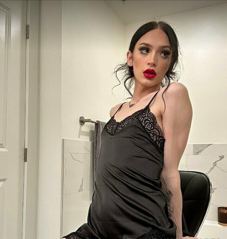 stassieuncensored modèle chaud img