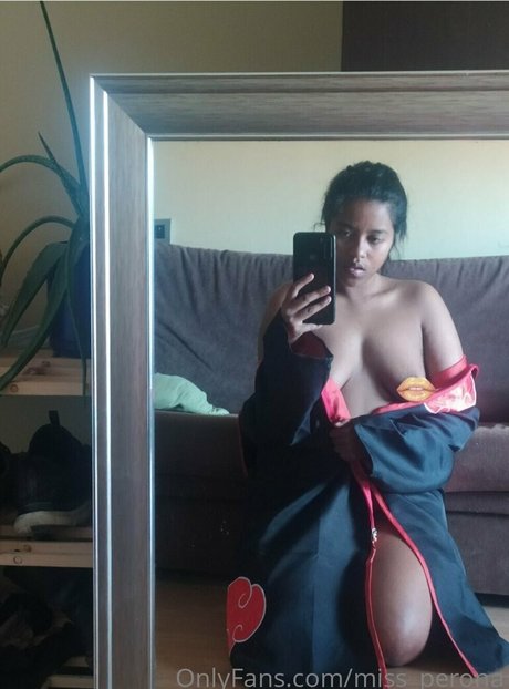 miss perona star du porno en haute qualité des photos