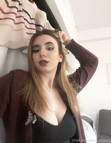 ccapitanax estrella exclusiva imágenes