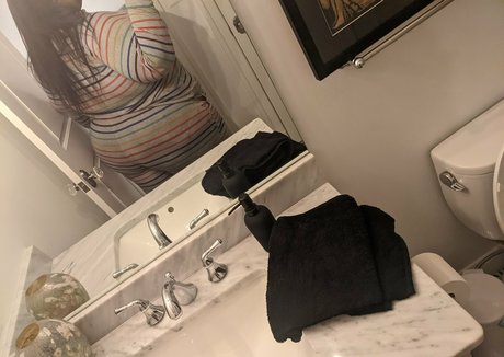 gilbert grapes mama étoile exclusive image