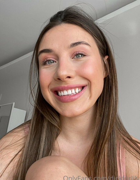 Dickforlily modèle sympa photos
