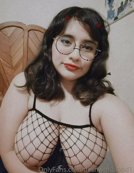 fleshwithblood1 estrella foto