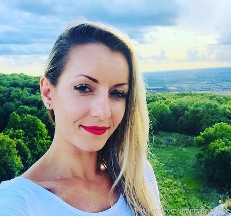 monicasaintxxx estrella archivo