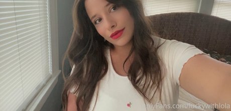 luckywithlola estrella archivo