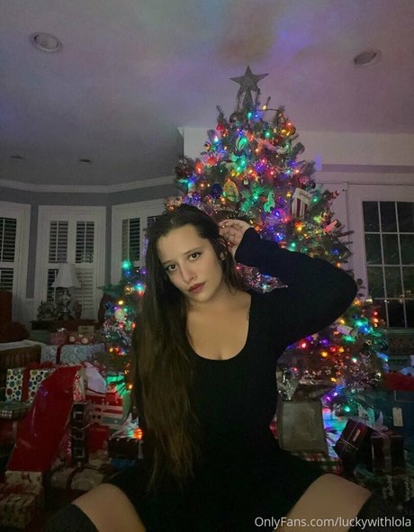 luckywithlola modelo superior galería