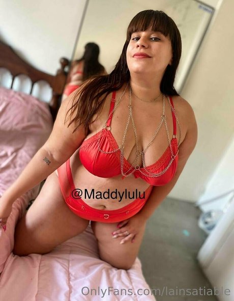 lainsatiable jolie star du porno galeries