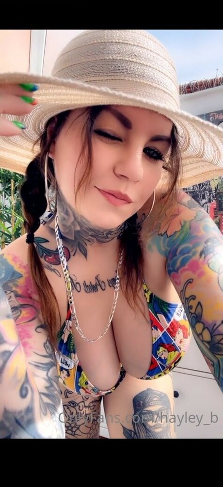 Hayley B star du porno nue img