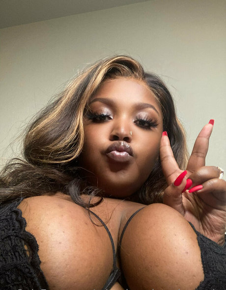 misschocolateshortcake star du porno belle photos