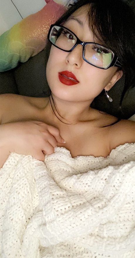 Bitesizedmeg beau modèle image