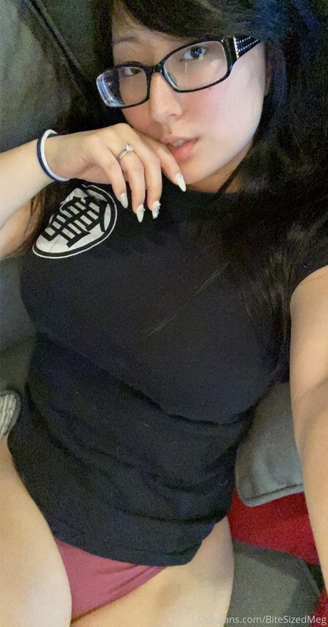 Bitesizedmeg modelo sexy fotos