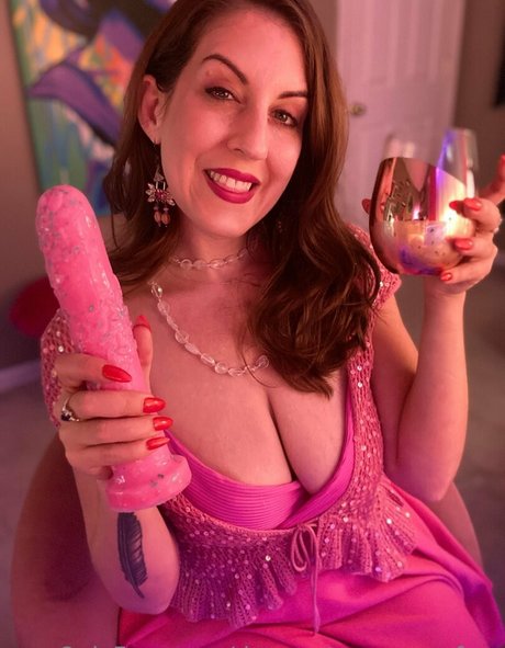 milf glasses onlyfans exclusive pic