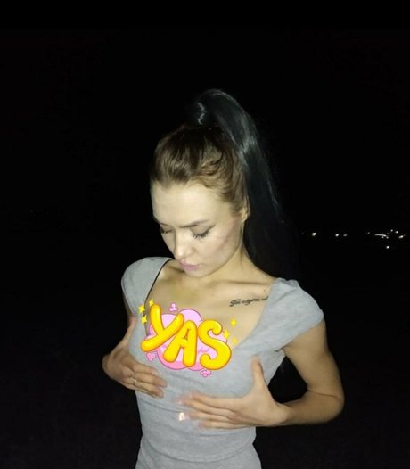 kiramoonlight pornstar hot pic