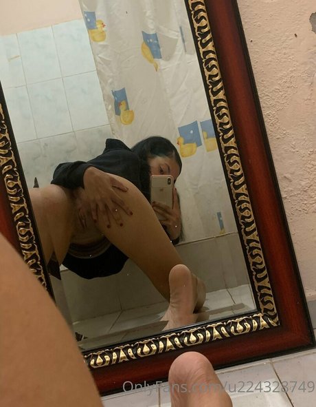 Meli 1019 star du porno chaude des photos