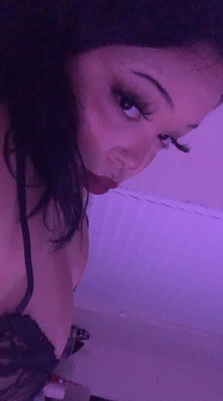 kaylveigh hermosa estrella porno imagen