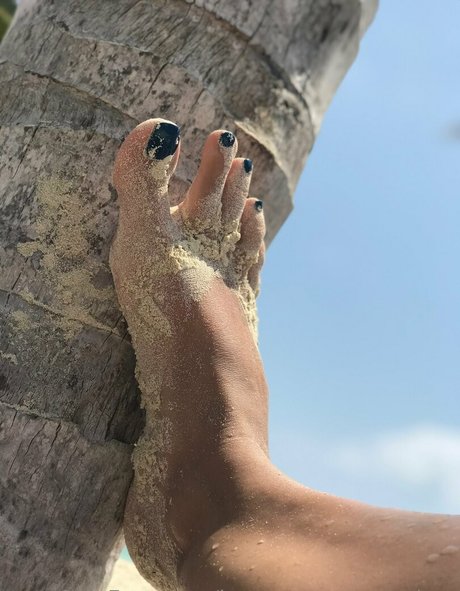 hot mama next door actrice exclusive photo