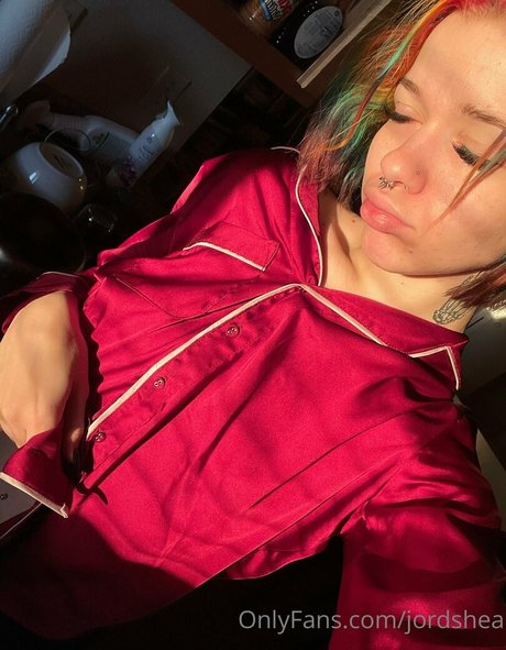 peachysheaa star nude pictures