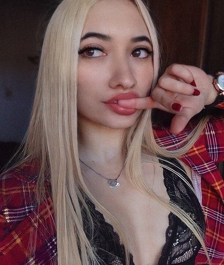 Mily Fidotto erotic model pics