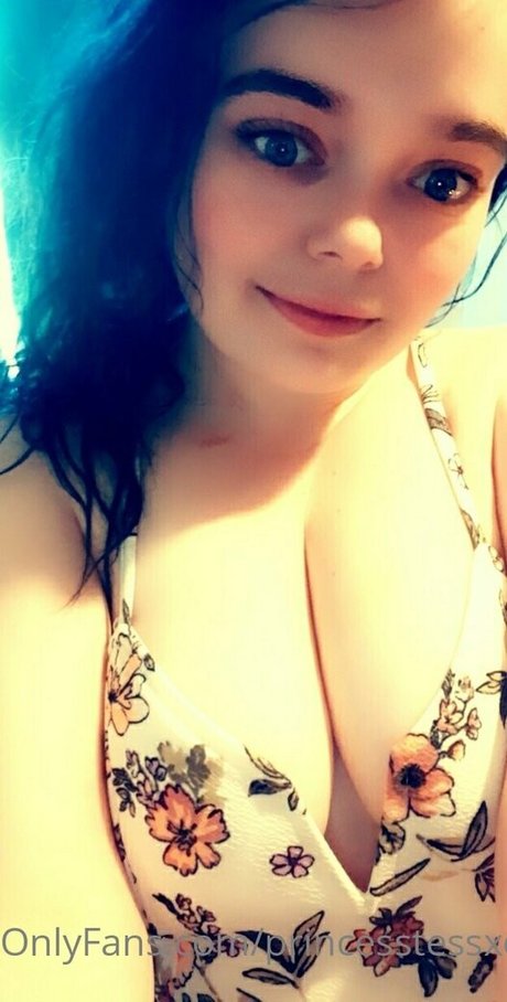 princesstessxoxo actrice chaude image