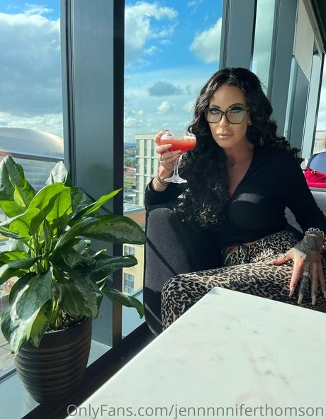 jennnnniferthomson estrella porno desnuda fotos