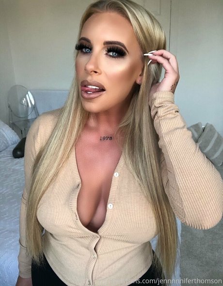 jennnnniferthomson art star du porno galeries