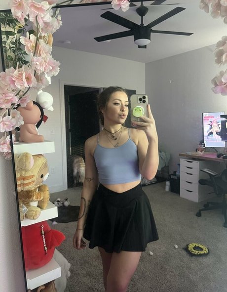 GXR Shorty pornstar exclusive picture