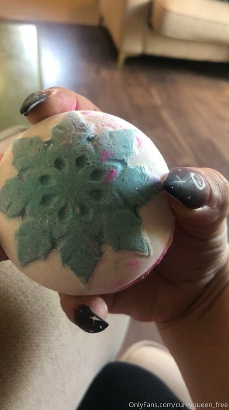 curvyqueenpromo modèle érotique archive