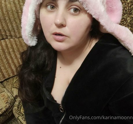 karinamoonn estrella porno hermosa foto