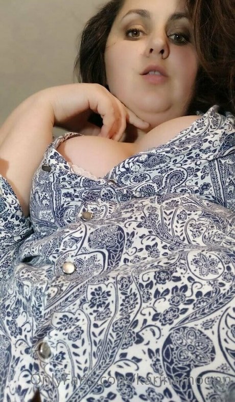 karinamoonn linda estrella galerías