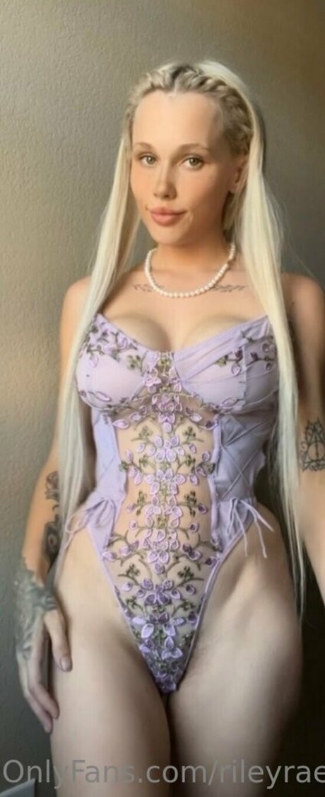 rileyraerides actrice de sexe archive