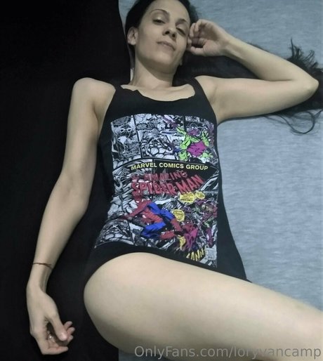 loryvancamp actrice sexy archive