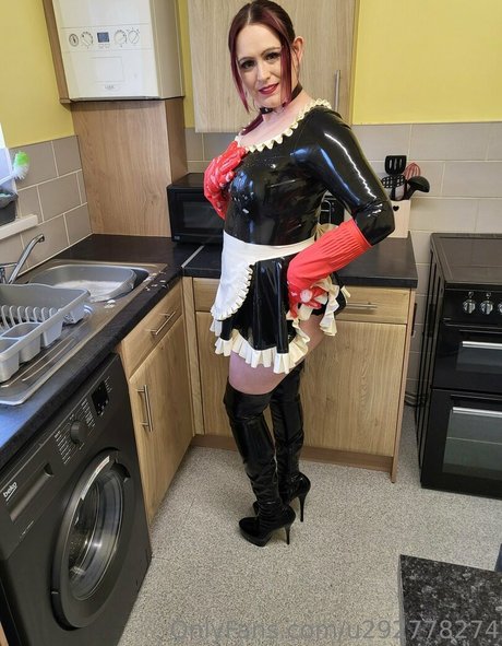 latexnikki12 estrella desnuda foto